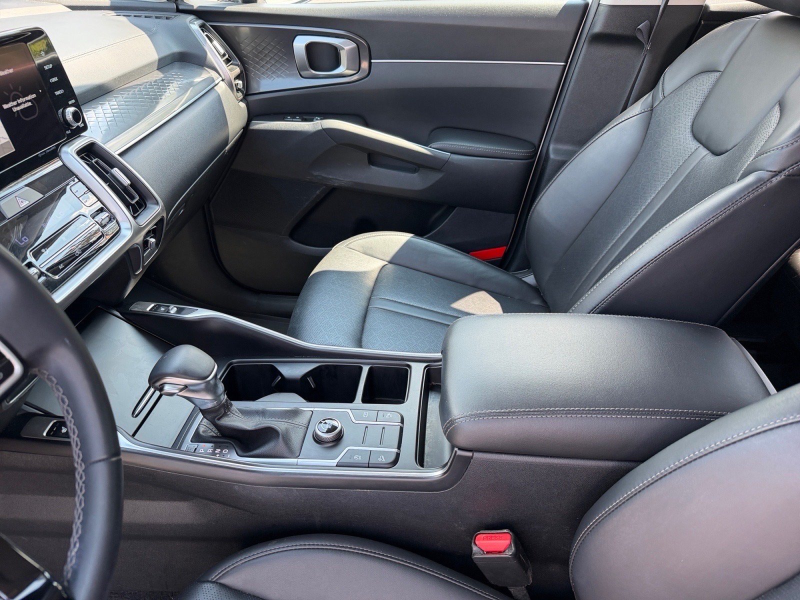 Used 2023 Kia Sorento S w/ Panoramic Sunroof Package FWD image 12