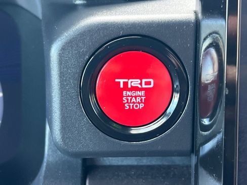 Used 2024 Toyota Tacoma TRD Sport image 18