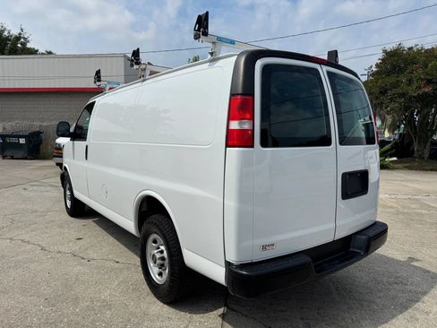 Used 2023 GMC Savana 2500 w/ Driver Convenience Package RWD image 7