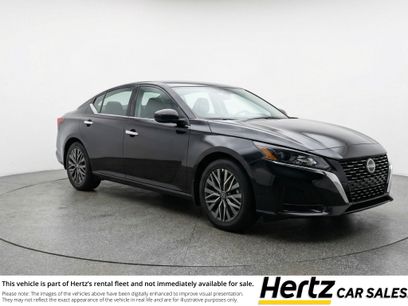 Used 2025 Nissan Altima 2.5 SV
