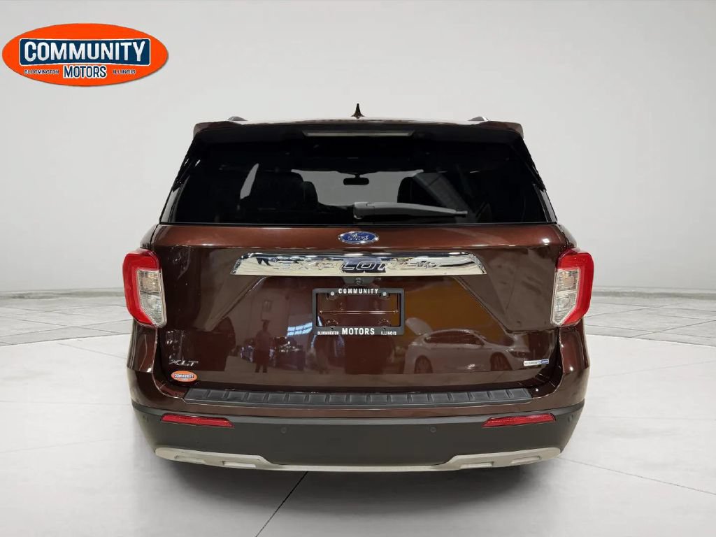 Used 2020 Ford Explorer XLT w/ Equipment Group 202A AWD/4WD image 6