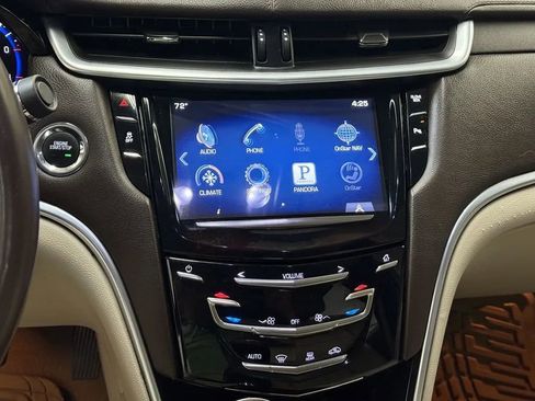 Used 2014 Cadillac XTS image 14