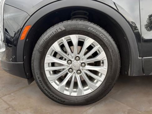 Used 2024 Cadillac XT4 Luxury w/ LPO, Floor Liner Package FWD image 23