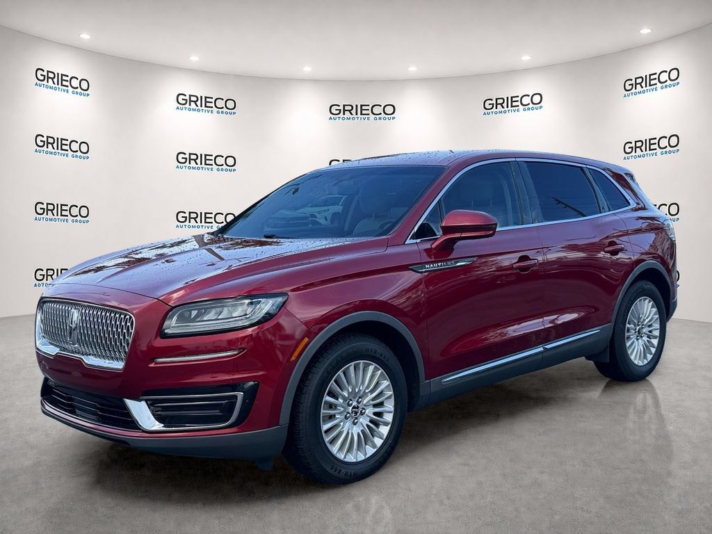 Used 2019 Lincoln Nautilus FWD image 3
