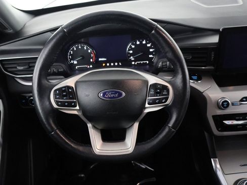 Used 2023 Ford Explorer XLT w/ Equipment Group 202A image 36