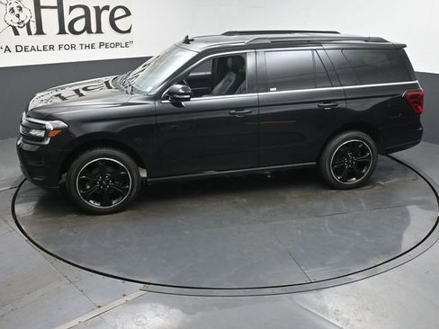 Used 2024 Ford Expedition Limited AWD/4WD image 60
