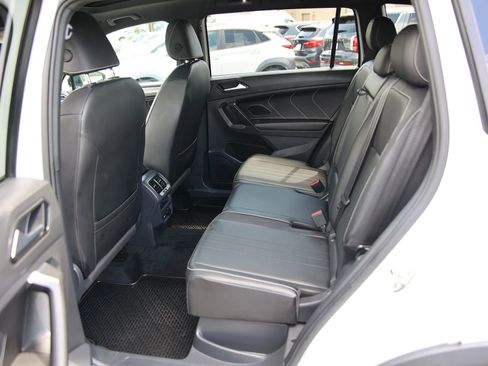 Used 2022 Volkswagen Tiguan SE R-Line AWD/4WD image 22