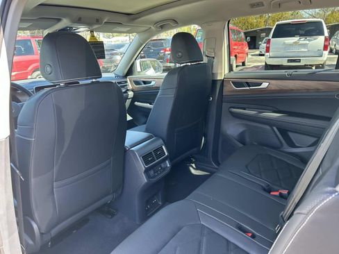 New 2026 Volkswagen Atlas SE FWD image 13