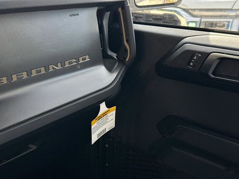 New 2025 Ford Bronco Badlands image 36