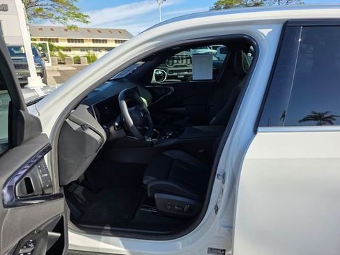 Used 2025 BMW X3 xDrive30i w/ Convenience Package image 9