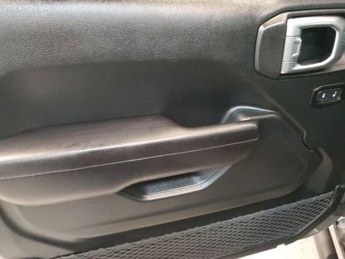 Used 2019 Jeep Wrangler Unlimited Sport S image 10