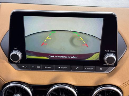 Used 2022 Nissan Sentra SV w/ SV Premium Package image 24