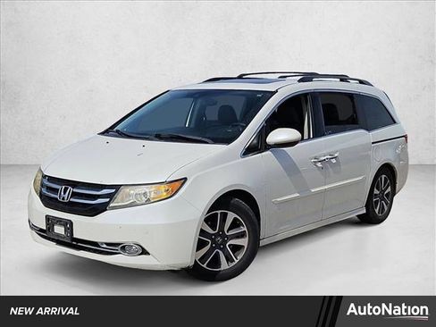 Used 2014 Honda Odyssey Touring image 1