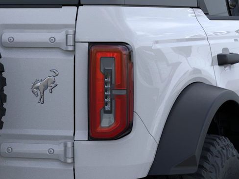 New 2026 Ford Bronco Outer Banks w/ Sasquatch Package image 52