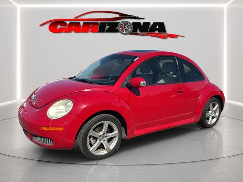 Used 2010 Volkswagen Beetle Coupe FWD image 11