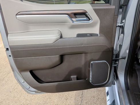 Used 2023 GMC Sierra 1500 SLT image 36