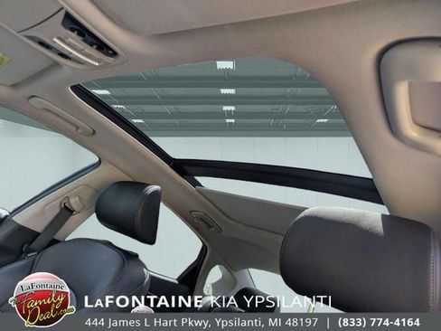 Used 2019 Kia Cadenza Technology FWD image 13