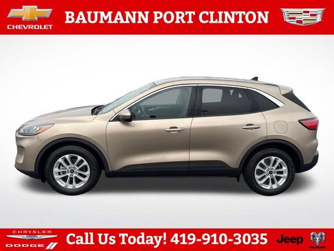 Used 2020 Ford Escape SE FWD image 2