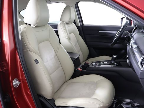 Used 2017 MAZDA CX-5 Touring w/ Preferred Equipment Package image 32