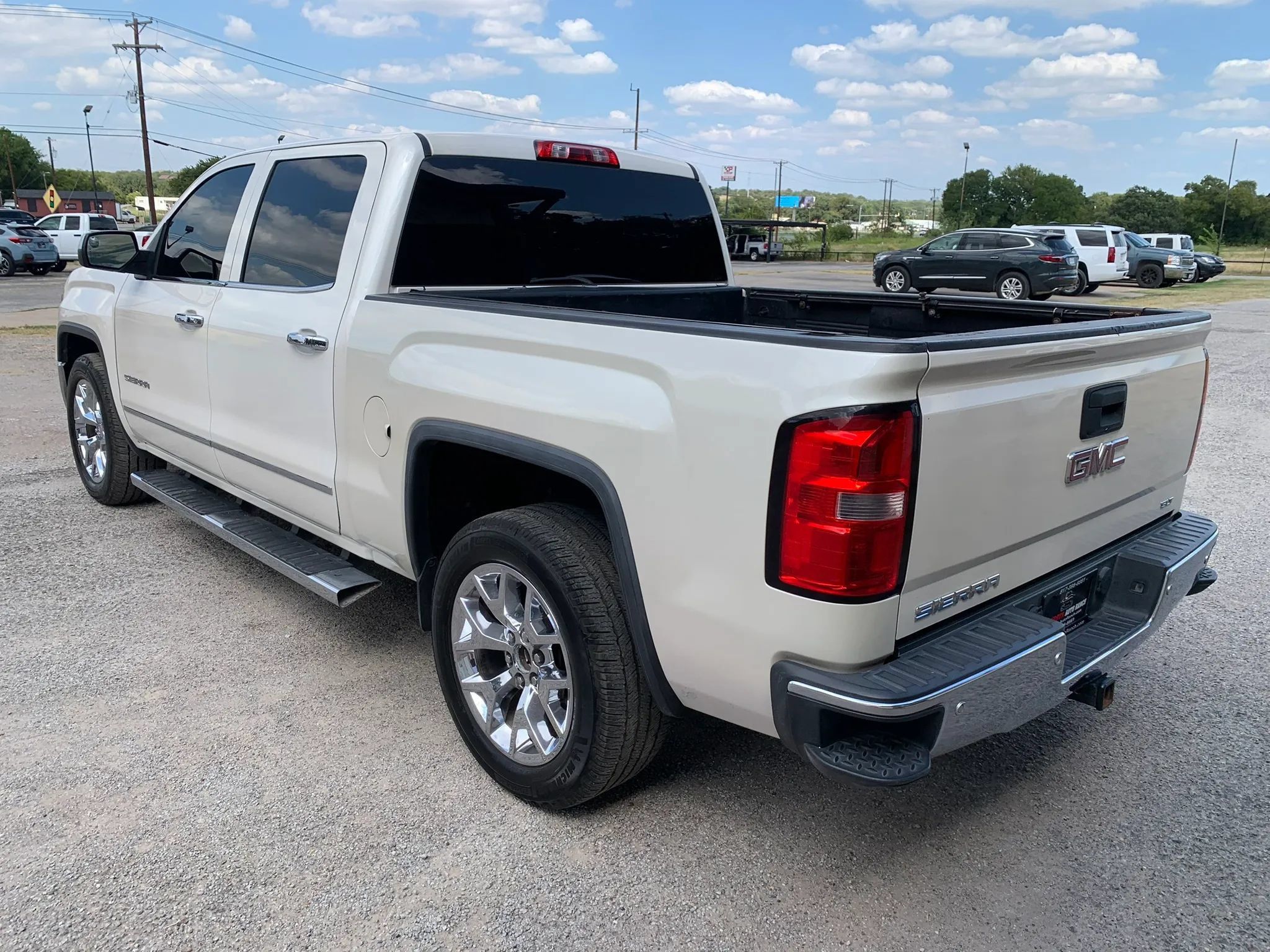 Used 2014 GMC Sierra 1500 SLT w/ SLT Crew Cab Value Package RWD image 6
