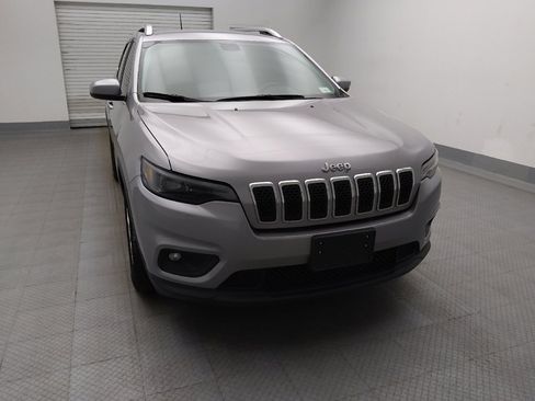 Used 2019 Jeep Cherokee Latitude w/ Popular Appearance Group FWD image 14