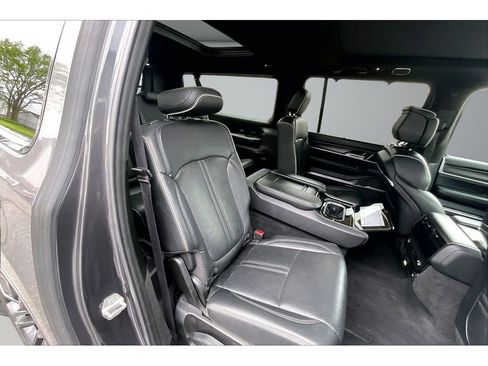 Used 2024 Jeep Grand Wagoneer L Series II w/ Quick Order Packagew 28T AWD/4WD image 28