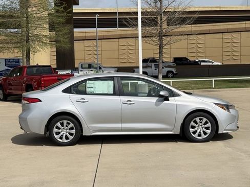 New 2026 Toyota Corolla LE image 3