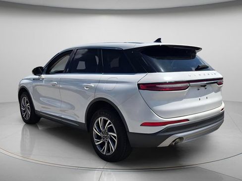 Used 2023 Lincoln Corsair FWD image 7