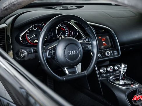 Used 2010 Audi R8 V10 AWD/4WD image 7