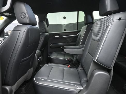 Used 2024 GMC Acadia Denali w/ LPO, Floor Liner Package AWD/4WD image 14