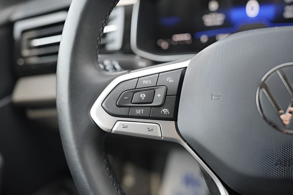Used 2025 Volkswagen Jetta S FWD image 25