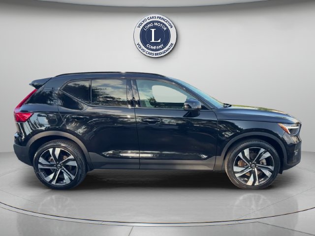 Certified 2024 Volvo XC40 B5 Plus w/ Protection Package Premier AWD/4WD image 10