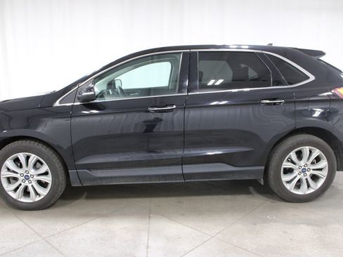 Used 2021 Ford Edge Titanium image 6