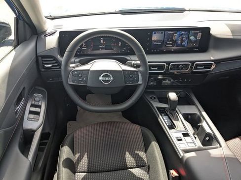 New 2026 Nissan Sentra SR w/ Floor Mat Package FWD image 28
