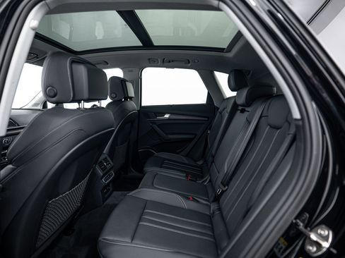 Certified 2025 Audi Q5 2.0T Premium Plus w/ Premium Plus Package image 20