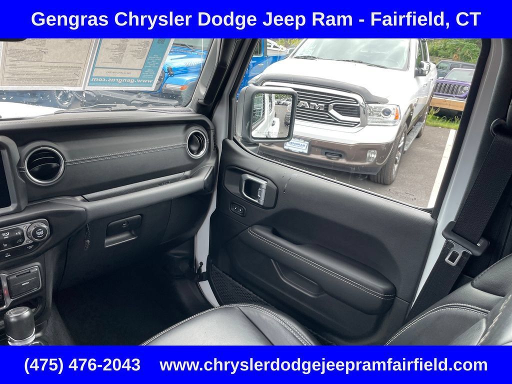 Used 2023 Jeep Wrangler Unlimited Sahara w/ Cold Weather Group AWD/4WD image 59