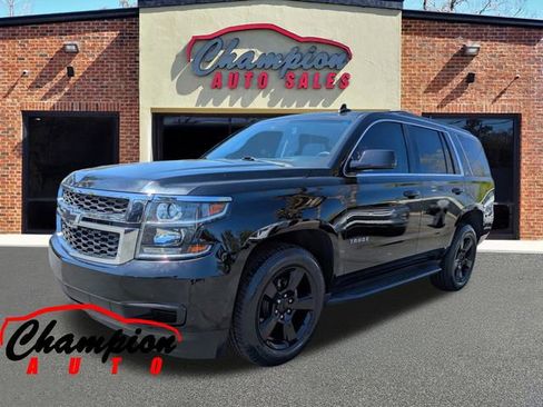 Used 2017 Chevrolet Tahoe LT w/ LT Midnight Edition image 5