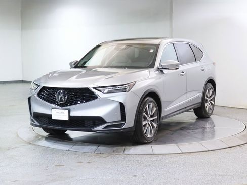 Certified 2025 Acura MDX w/ Technology Package image 5