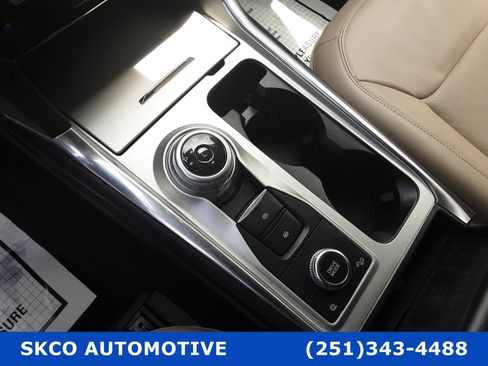 Used 2023 Ford Explorer Limited image 23