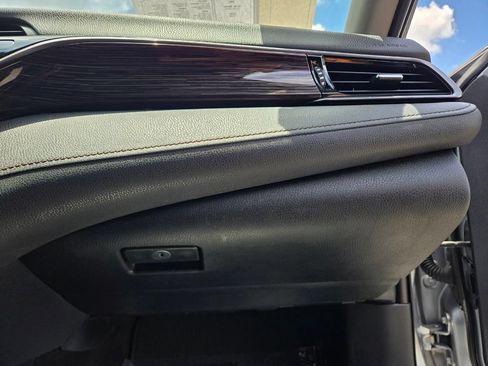 Used 2020 Toyota Camry LE FWD image 43