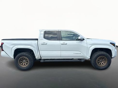 Used 2024 Toyota Tacoma SR5 AWD/4WD image 2