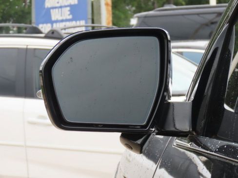 Used 2023 Ford Expedition Limited AWD/4WD image 17