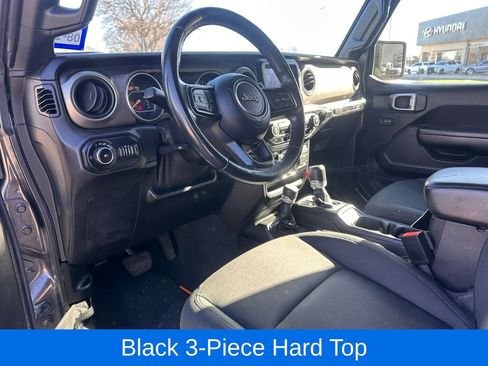 Used 2021 Jeep Wrangler Unlimited Sport image 21