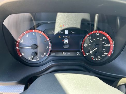 Used 2024 Nissan Titan PRO-4X w/ Pro-4x Convenience Package AWD/4WD image 19