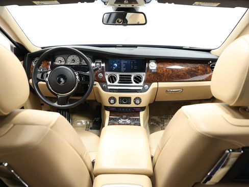 Used 2011 Rolls-Royce Ghost RWD image 30