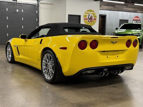 Used 2010 Chevrolet Corvette Grand Sport w/ Preferred Equipment Group RWD image 11