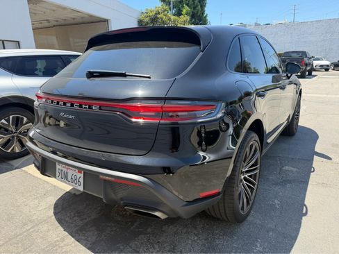 Used 2023 Porsche Macan AWD/4WD image 4