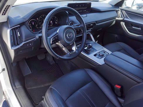 Used 2024 MAZDA CX-90 Plug-In Hybrid w/ Preferred AWD/4WD image 11