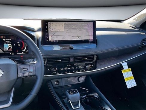 New 2026 Nissan Rogue Platinum image 6