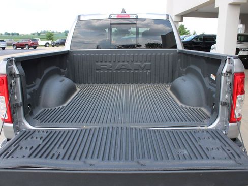 Used 2022 RAM 1500 Big Horn AWD/4WD image 9